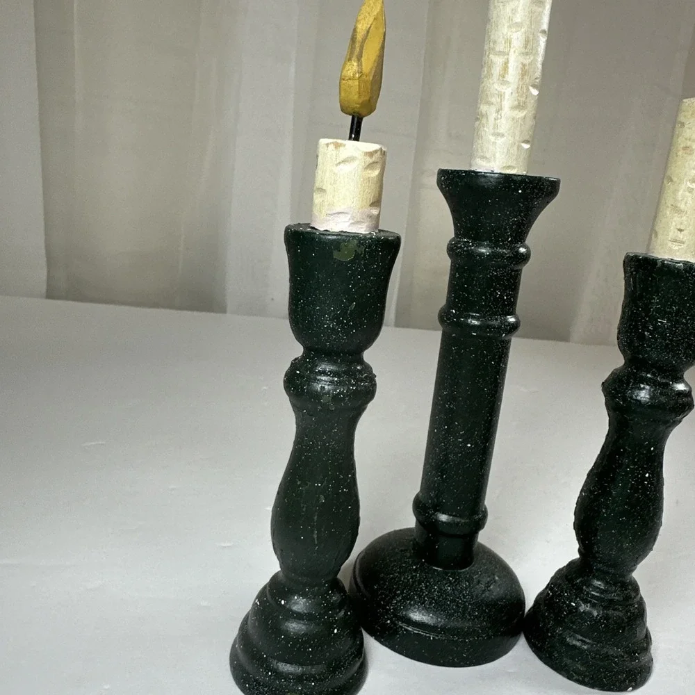 Set Of 3 Wooden Candlesticks. Dark Green/Black.‎ Vintage Country